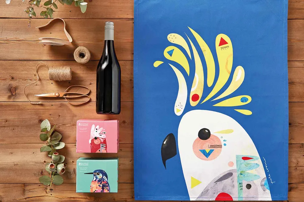 The correct way to wrap your Mother’s Day gift