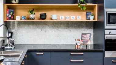 Tim & Mat’s high tech kitchen shelf