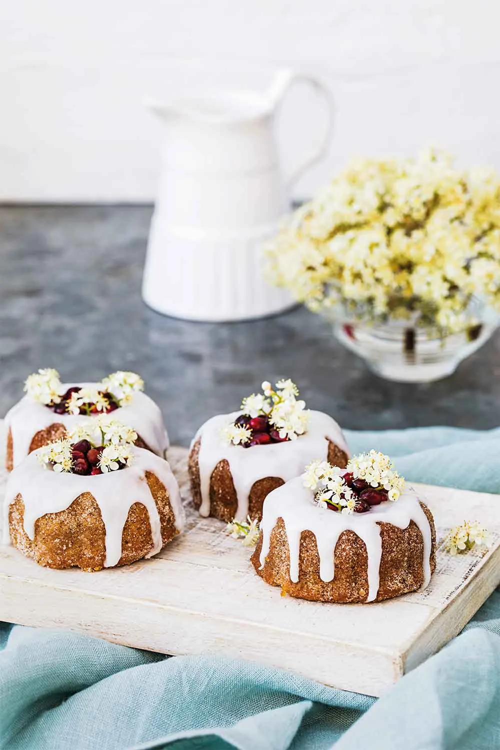 Mini cinnamon wreath recipe