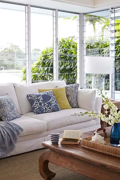 beach lounge room