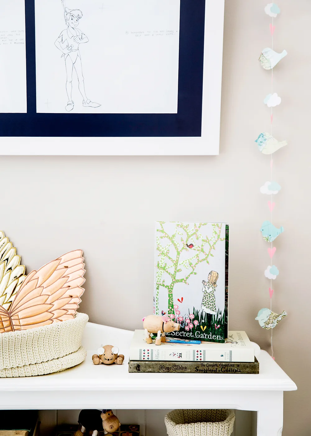 kids bedroom bookshelf