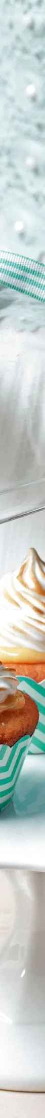 Lime meringue pie cupcakes