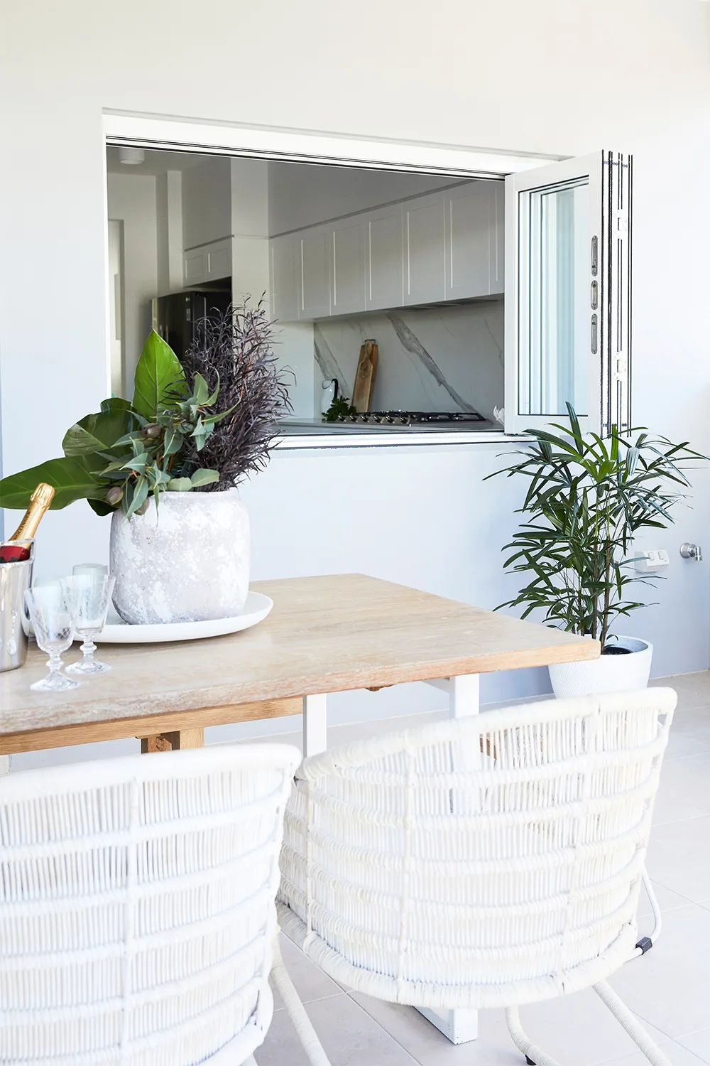 Alfresco area with kitchen servery window