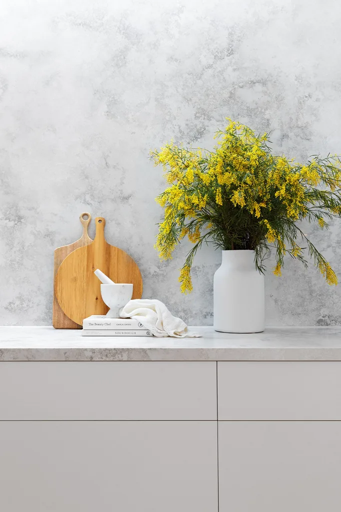 gray quartz kitchen splashback