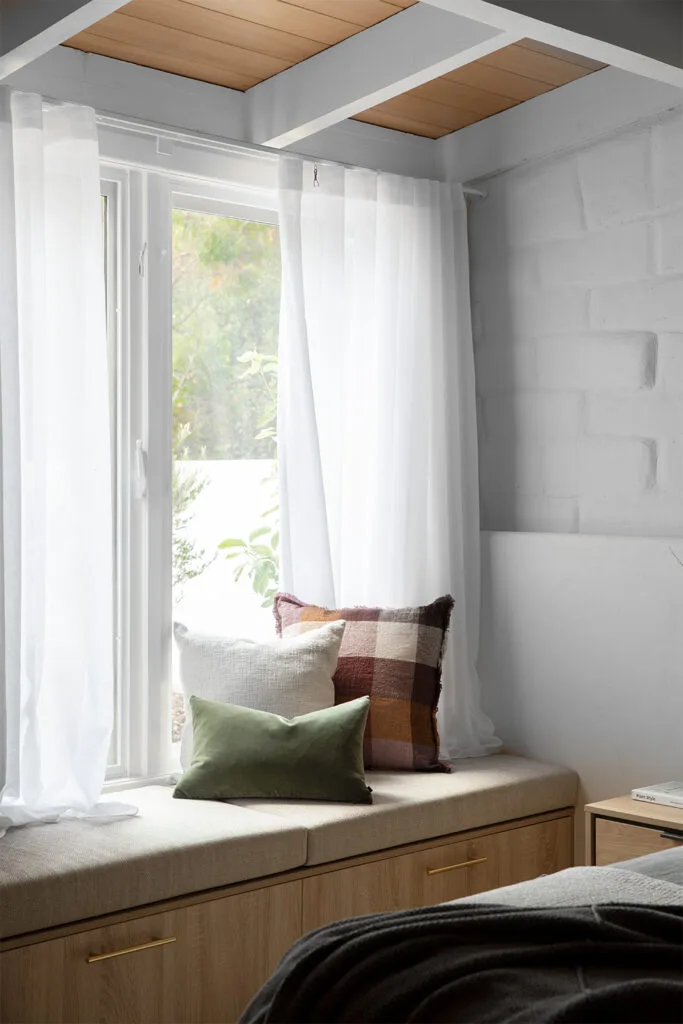 Mornington Peninsula farmhouse window seat