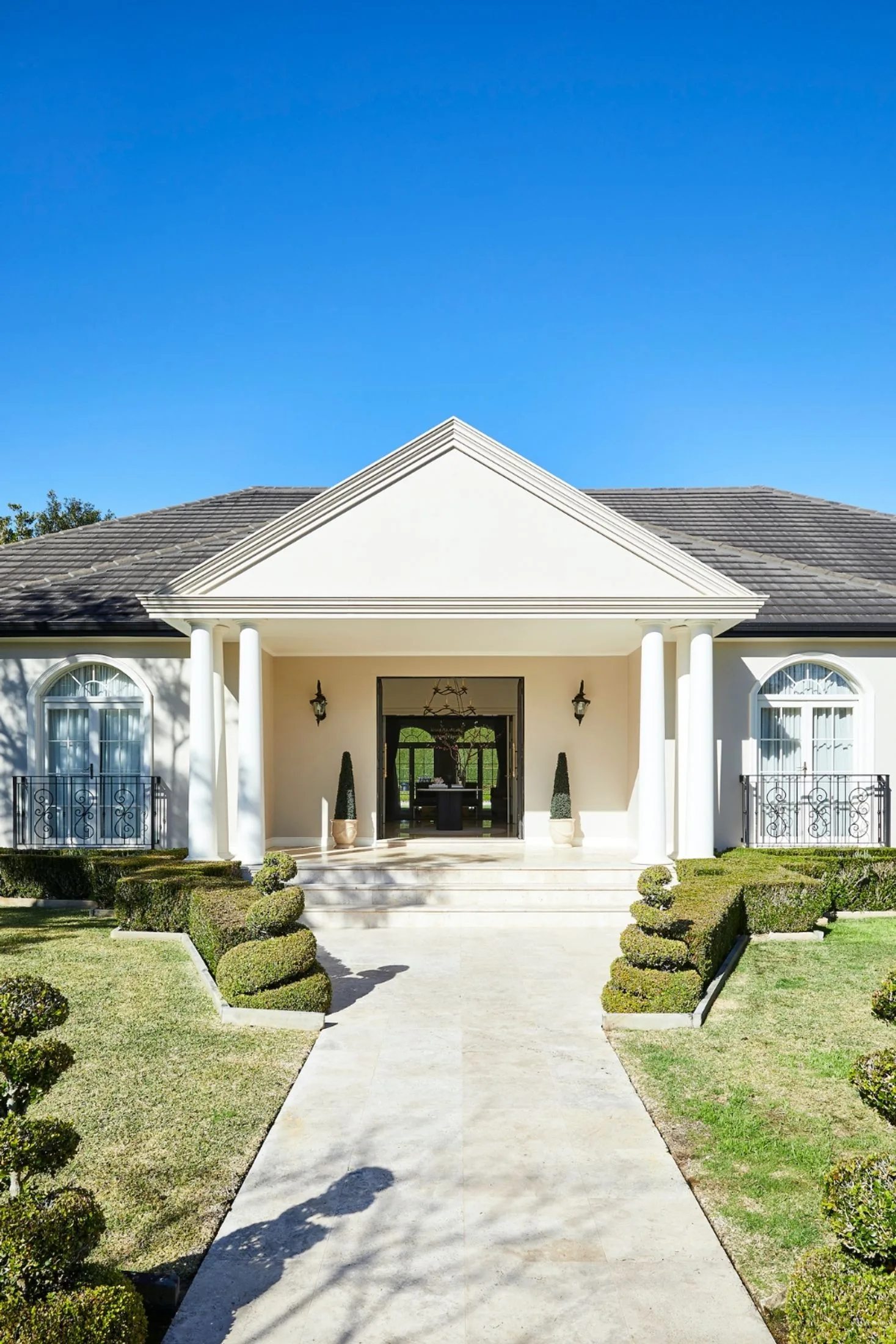 Formal style garden with topiary hedges