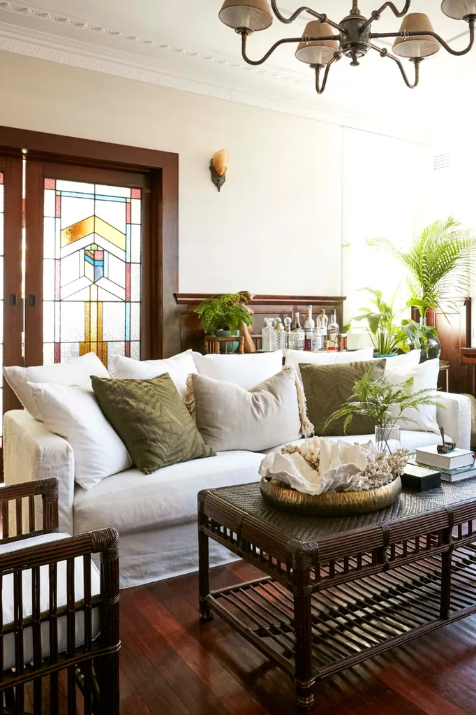 coastal-bungalow-living-area-timber-floors-white-couch