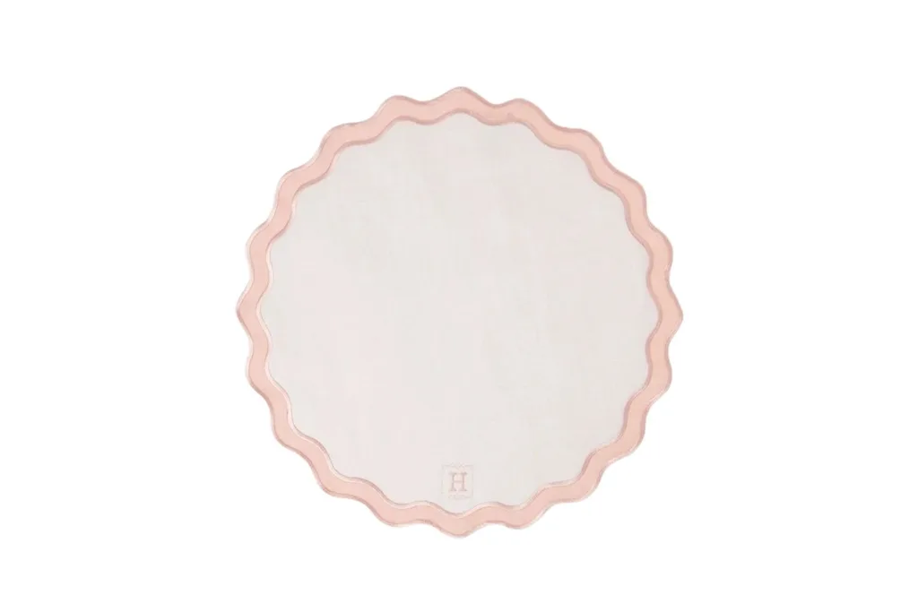 scallop-edge-placemats