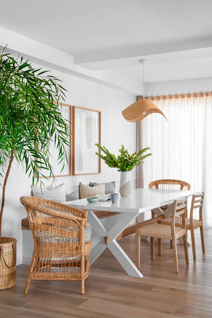 dining-area-timber-floors-rattan-pendant