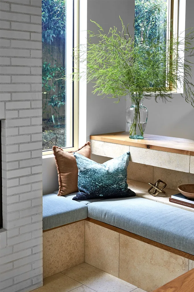 sitting-corner-blue-windows-tiles