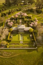 Paul Bangay’s own country estate, Stonefields, is back on the market