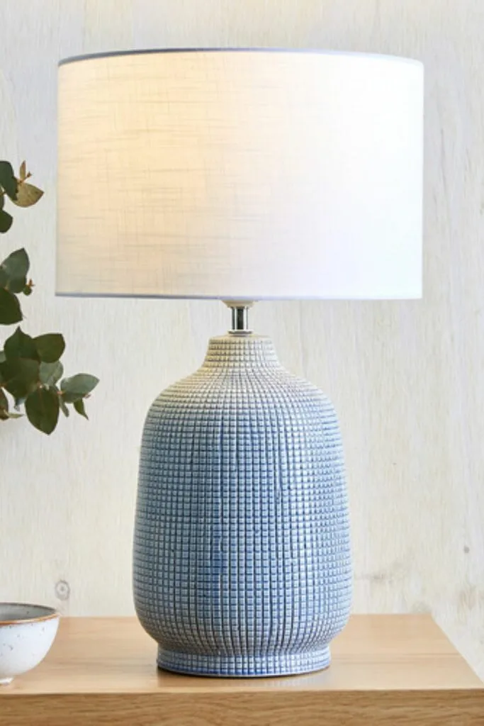 blue-ceramic-lamp