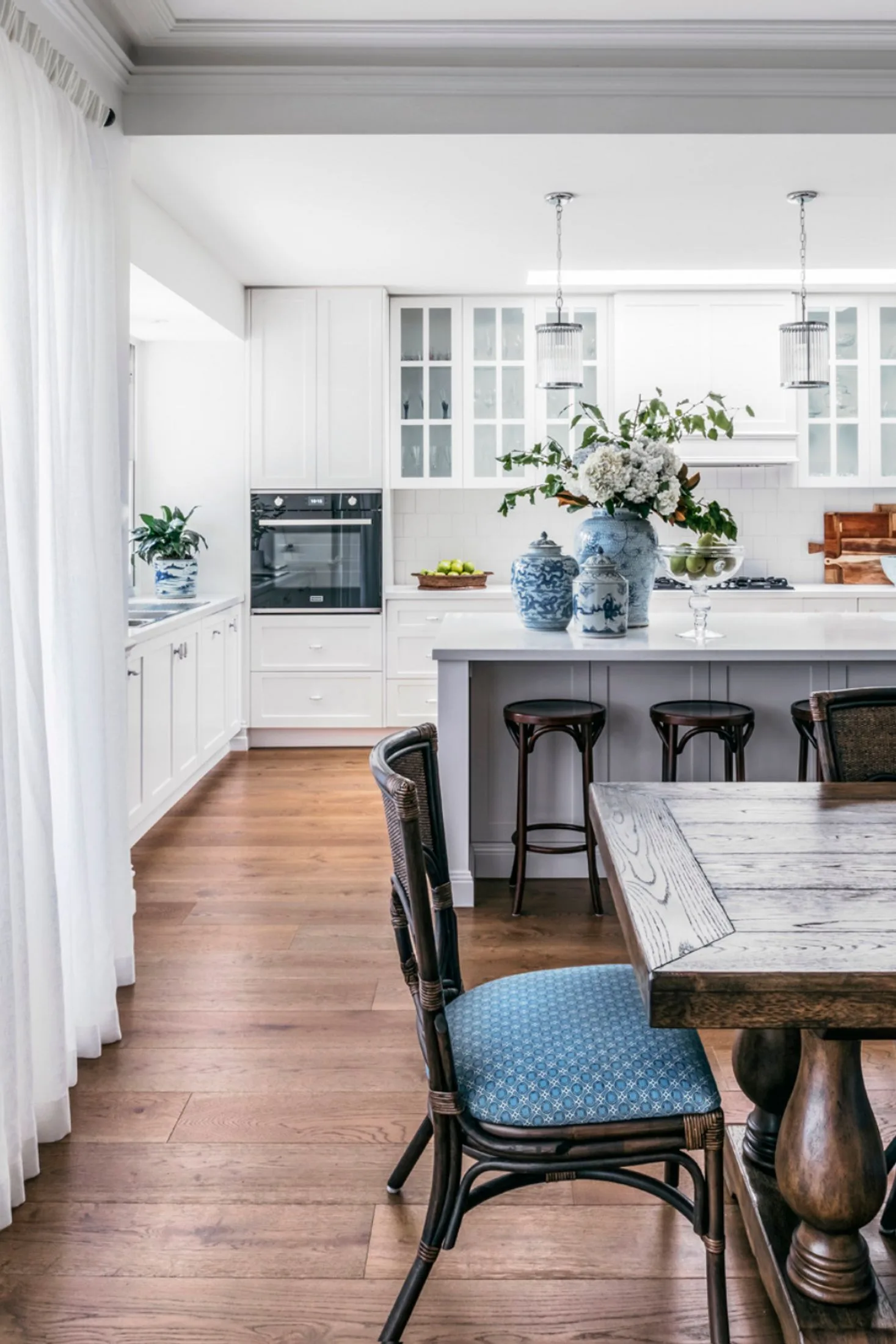 Hamptons-inspired Melbourne kitchen and dining