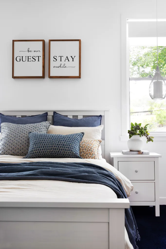 coastal guest bedroom