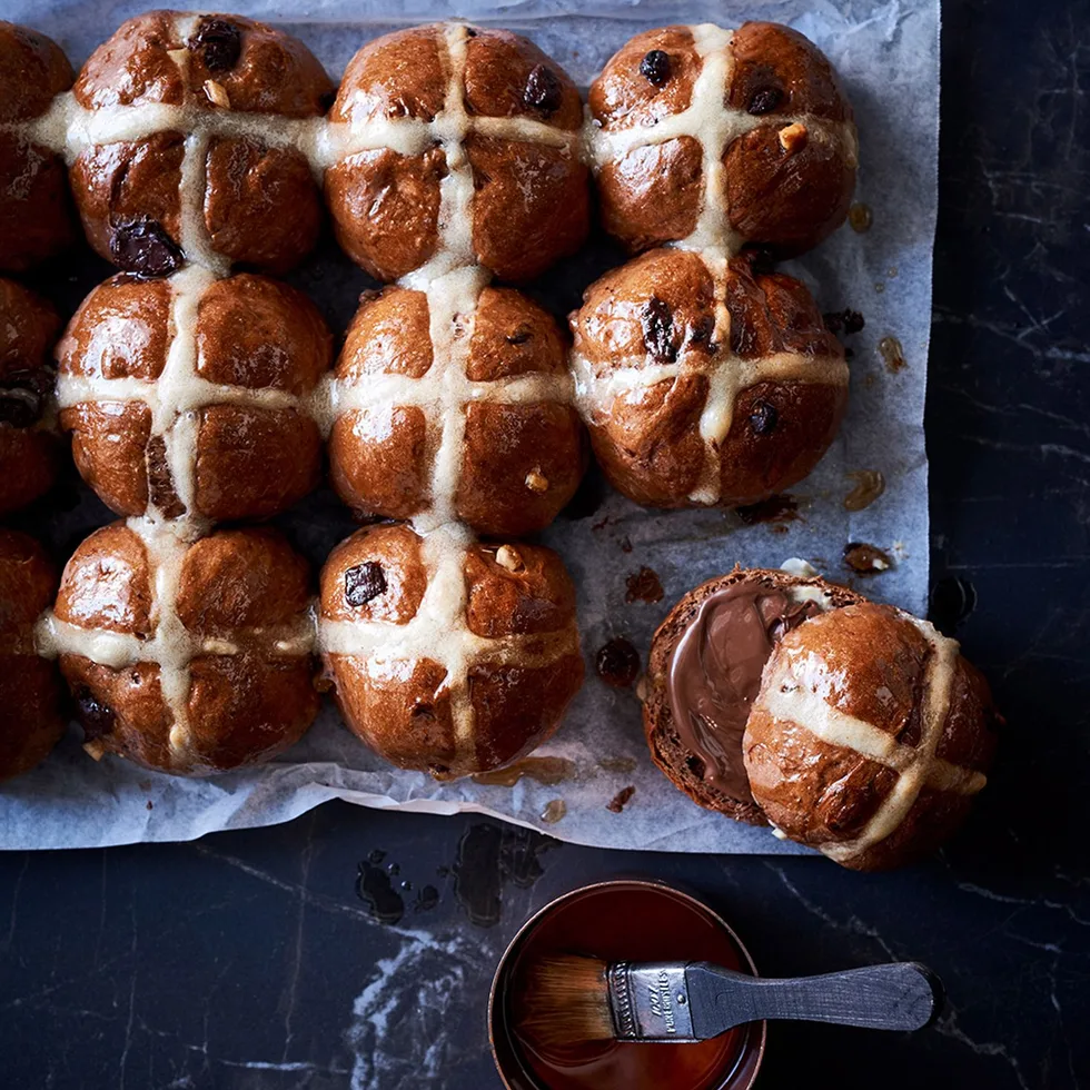 chocolate hot cross buns recipe