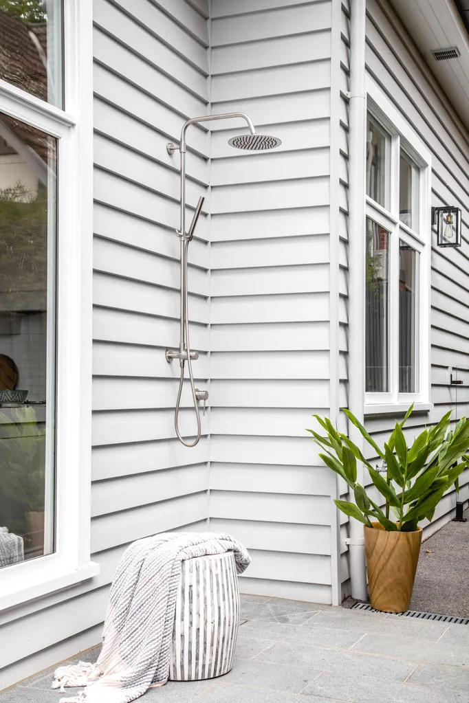 hamptons outdoor shower