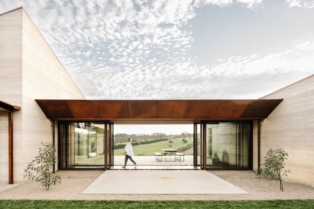 Entertaining area with glass sliding doors