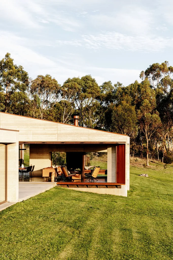 Indoor outdoor living area