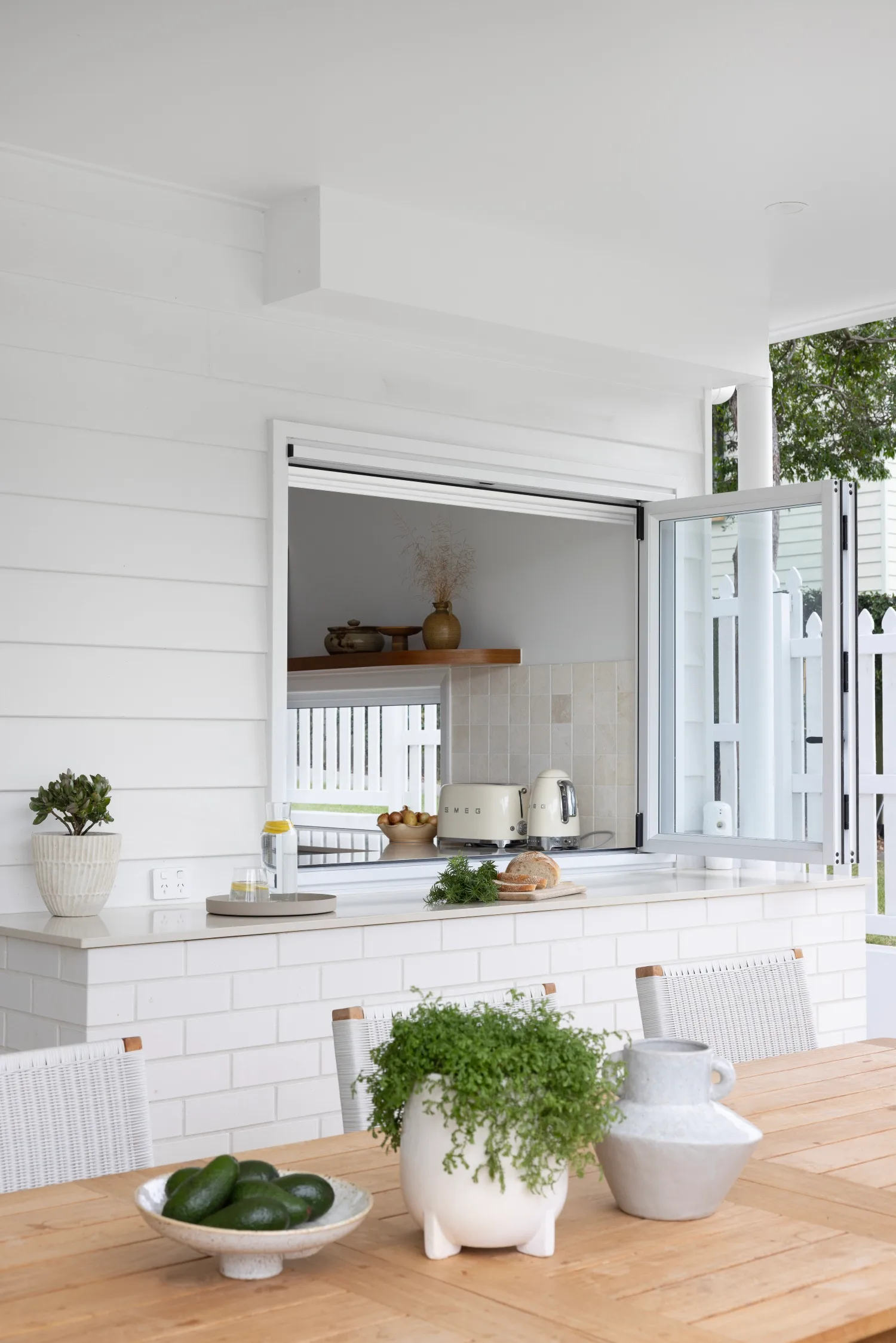 bifold window to butlers pantry
