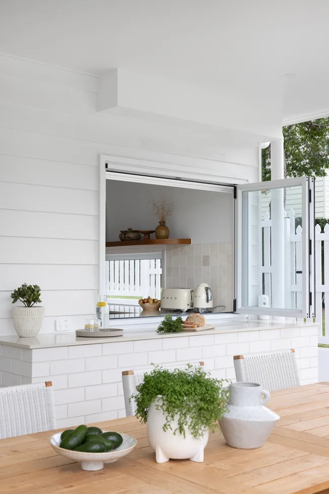 bifold window to butlers pantry