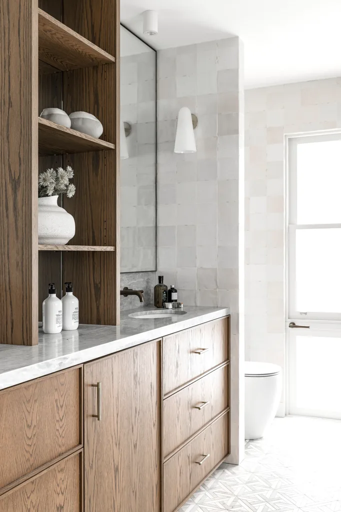 ensuite with square grey tiles