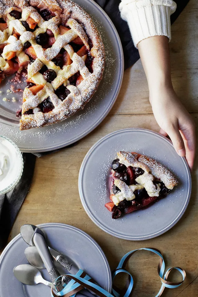 Pink lady apple & cherry pie