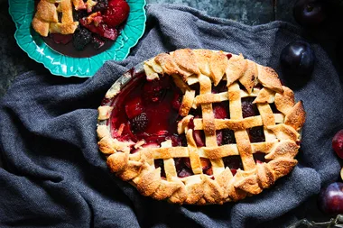 Red plum and blackberry pie