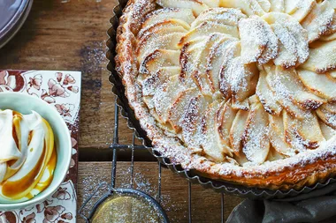 Apple galette with caramel cream