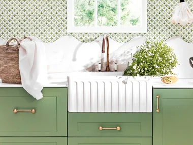 Green wallpaper ideas for a fresh space