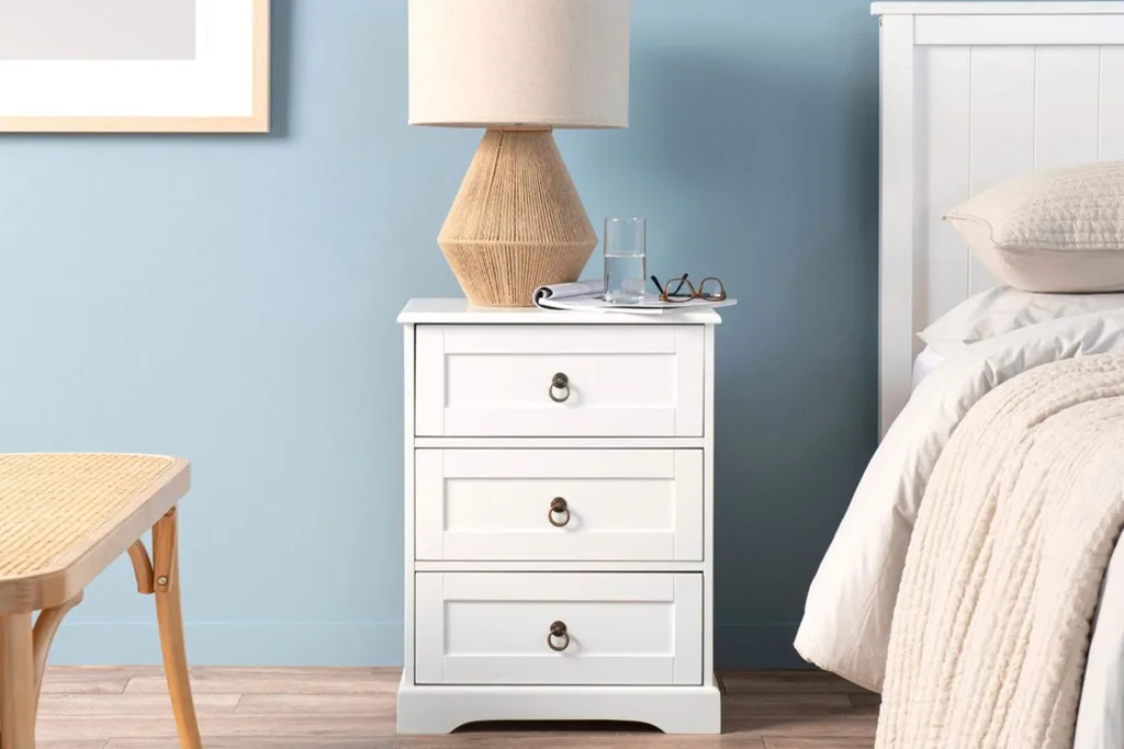 hamptons-bedside-table