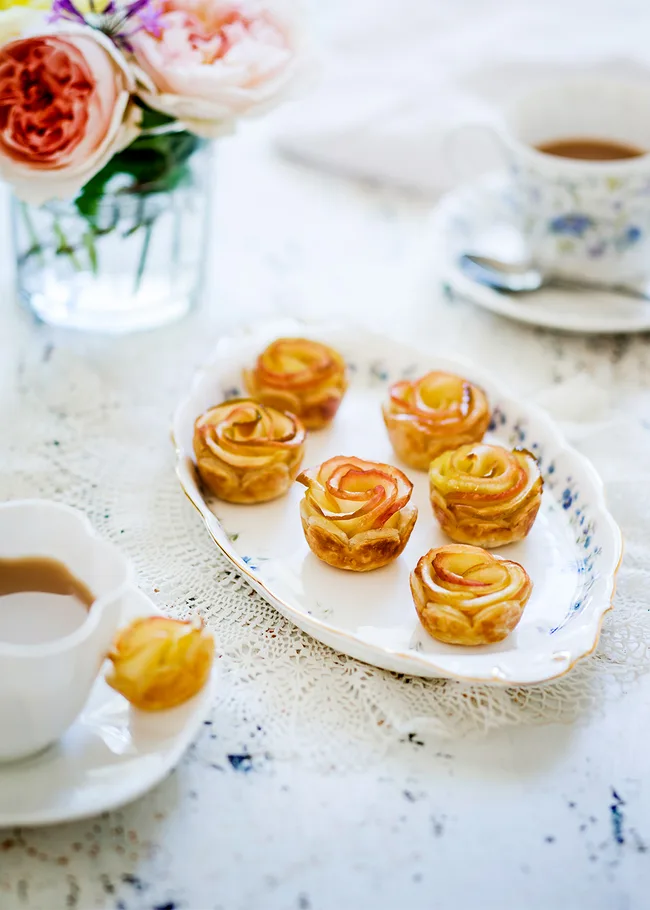 Apple rosebud tarts