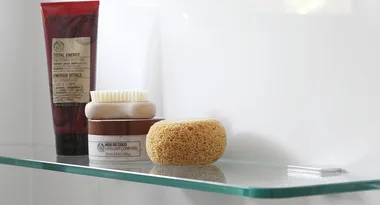 Bathroom makeover: The minimalist