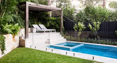 Outdoor inspiration: A pocket-sized garden with punch