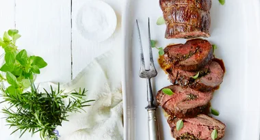 Roast beef tenderloin with garlic & herbs