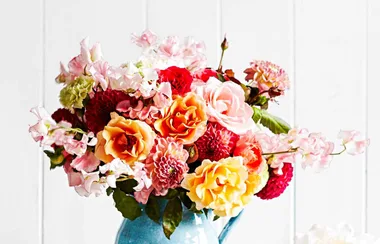 Make your own Mother’s Day flower arrangement