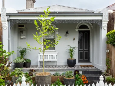 Terrace house small front garden makeover after