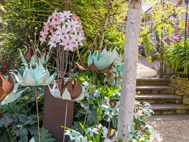 7 ways to add interest to your space with garden sculptures