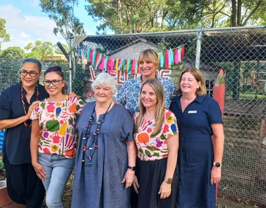 stephanie alexander with caz and kylie kwong in western sydney school for cooking class