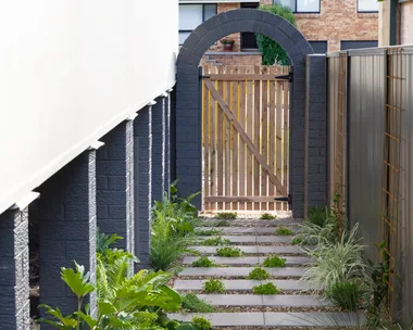 Side path ideas to make every part of your home gorgeous