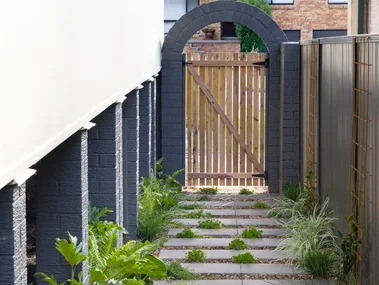 Side path ideas to make every part of your home gorgeous