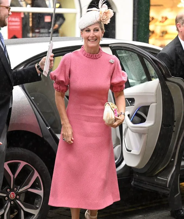 Duchess Sophie in pink