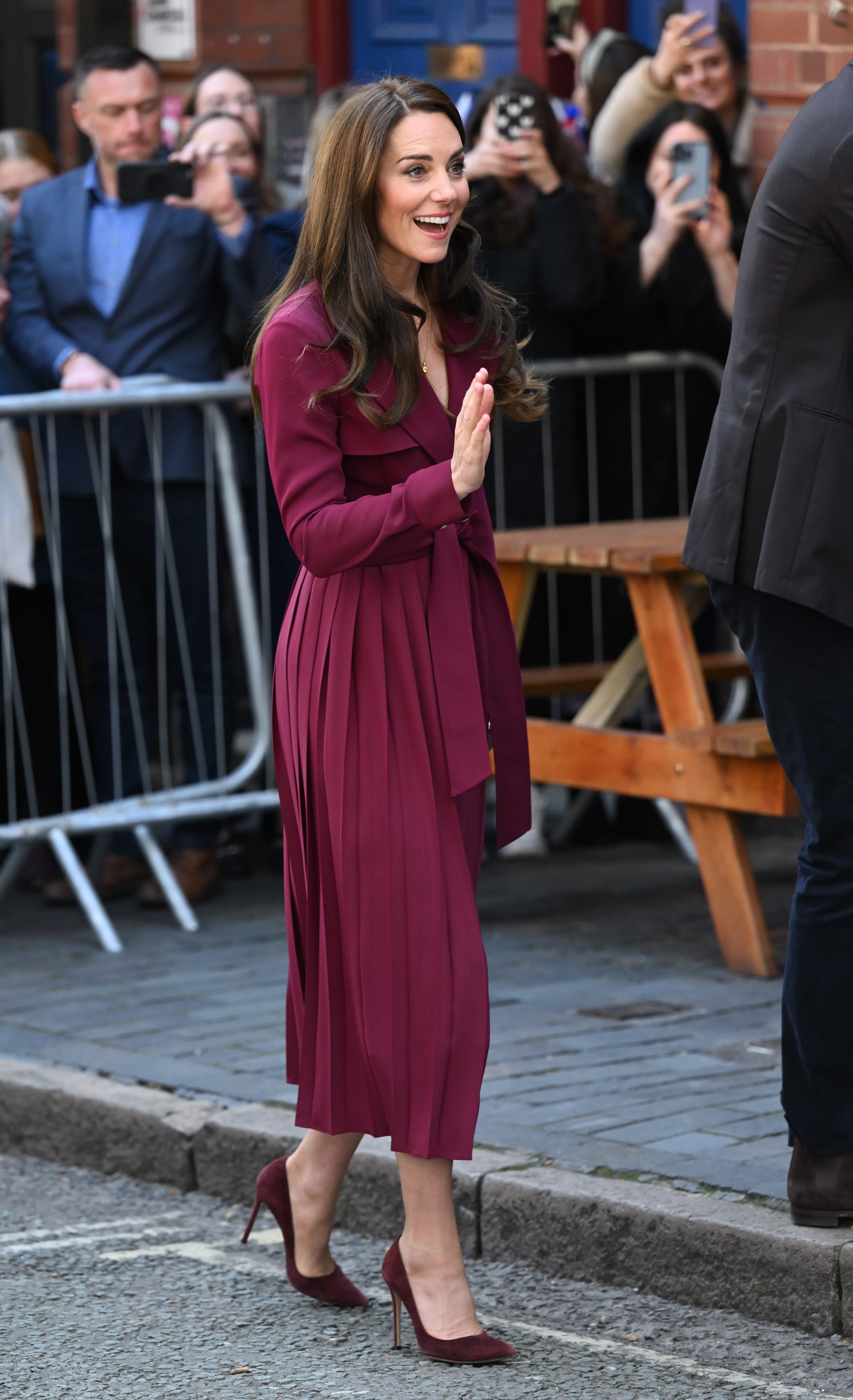BIRMINGHAM, ENGLAND - APRIL 20: Catherine, Princess of Wales visits The Rectory with Prince William, Prince of Wales during their visit to Birmingham on April 20, 2023 in Birmingham, England. The Prince and Princess of Wales are visiting the city to meet future creative leaders and celebrate the city's diverse culture. (Photo by Karwai Tang/WireImage)