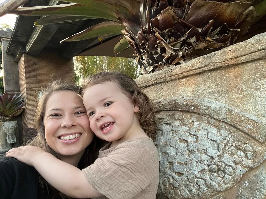 Bindi Irwin shares an image of her and her daughter Grace.