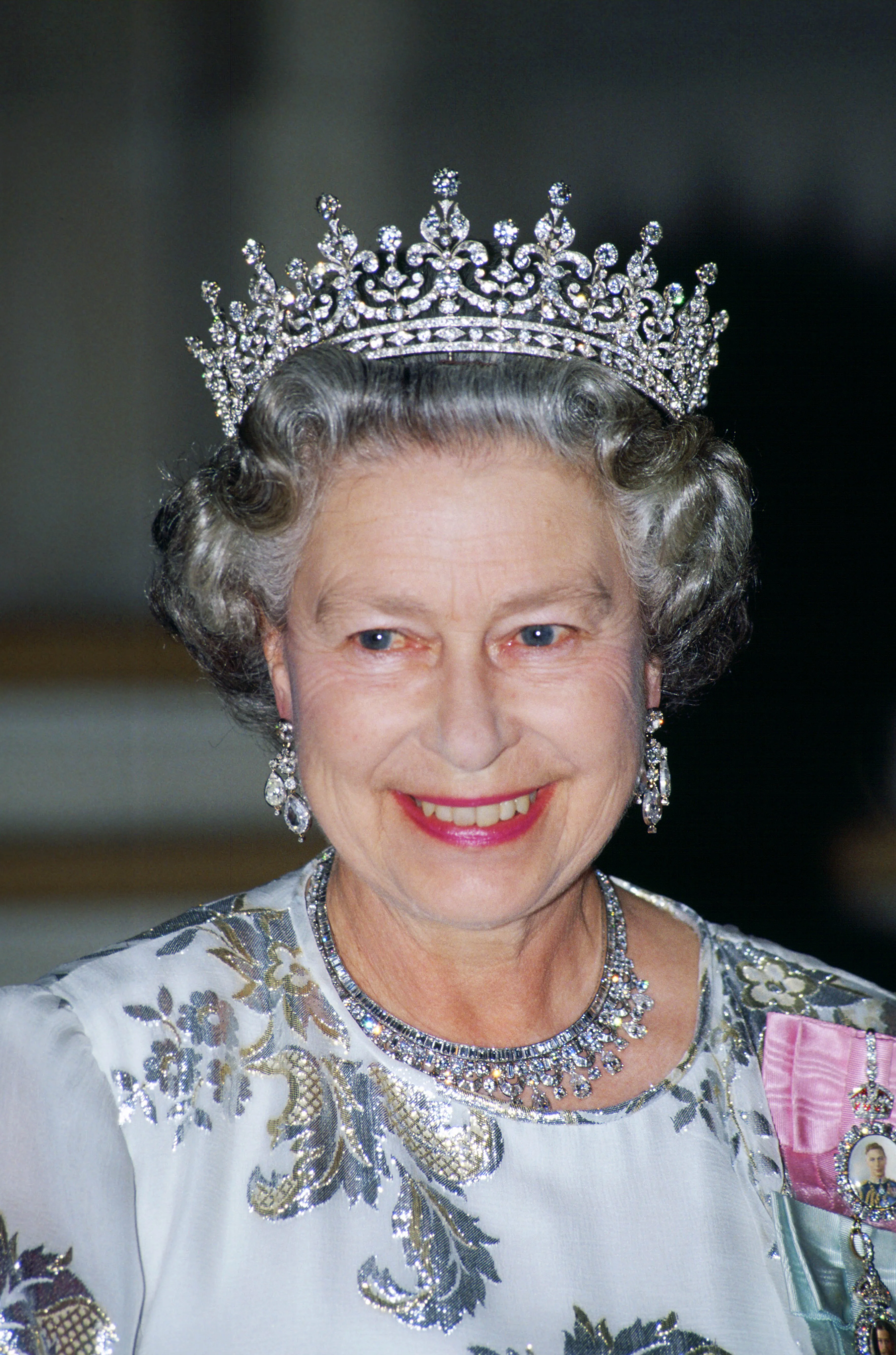 queen elizabeth tiara