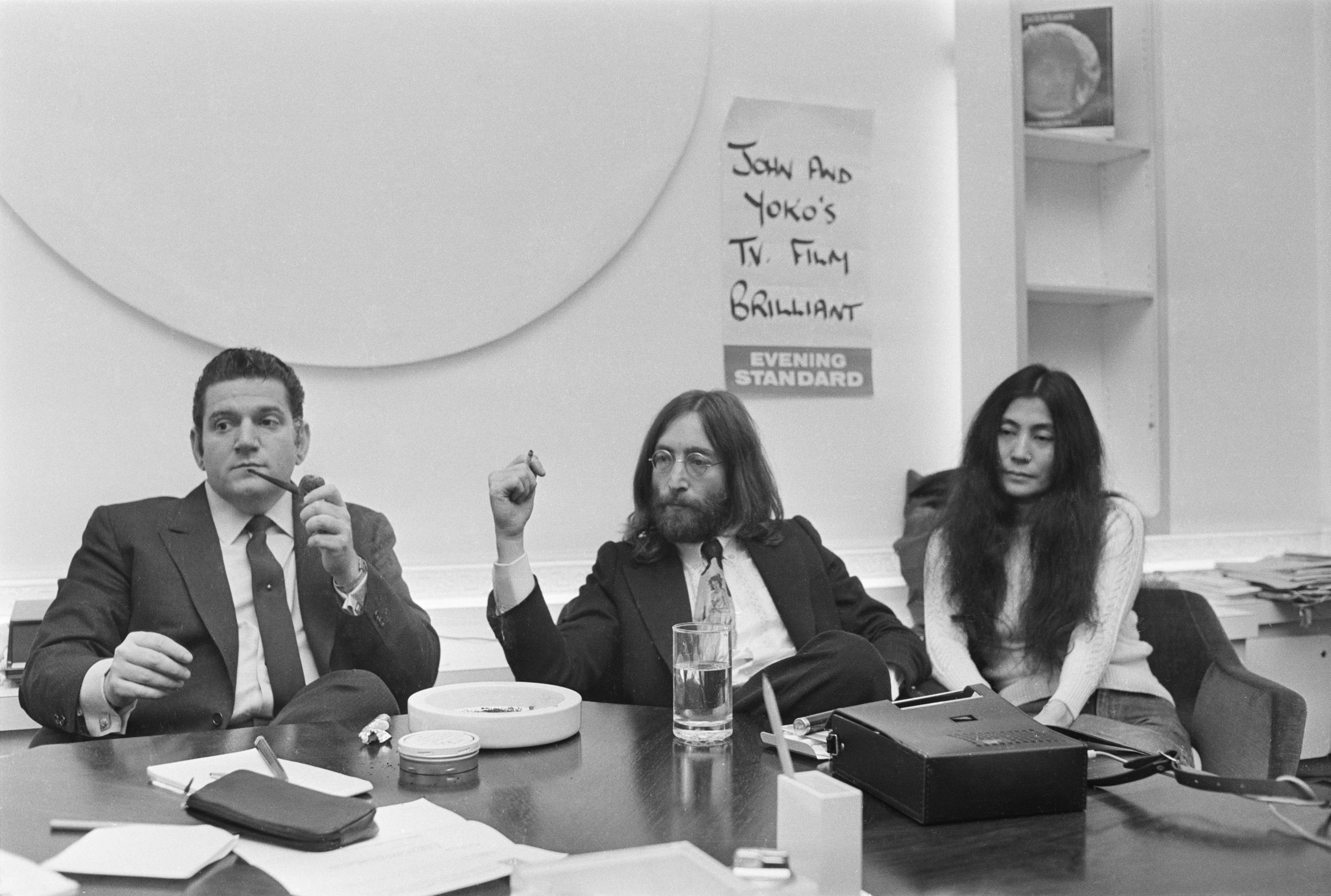 American businessman Allen Klein (1931 - 2009, left) with John Lennon (1940 - 1980) of The Beatles, and Lennon's wife, Yoko Ono, 29th April 1969. Klein is representing Lennon in negotiations over control of shares in the Beatles' Northern Songs company. (Photo by C. Maher/Daily Express/Hulton Archive/Getty Images)