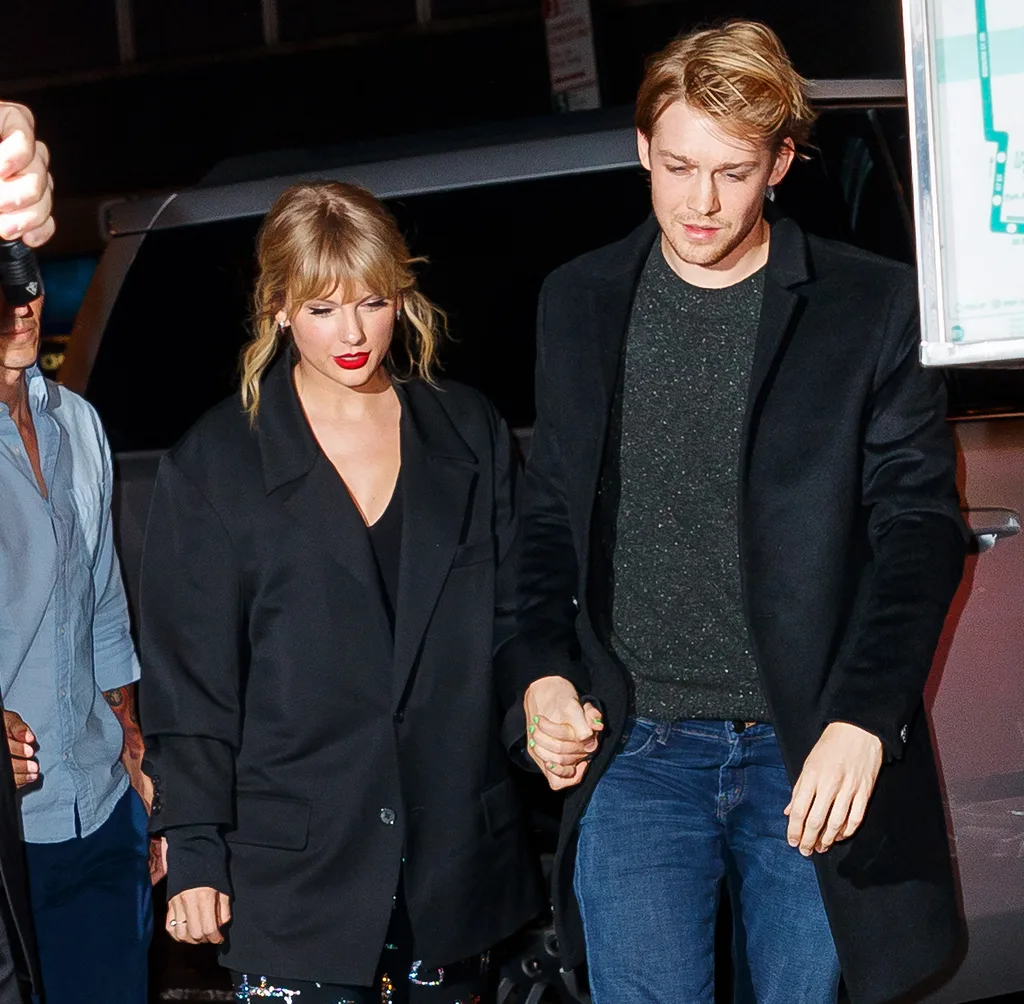 Taylor Swift and ex boyfriend Joe Alwyn