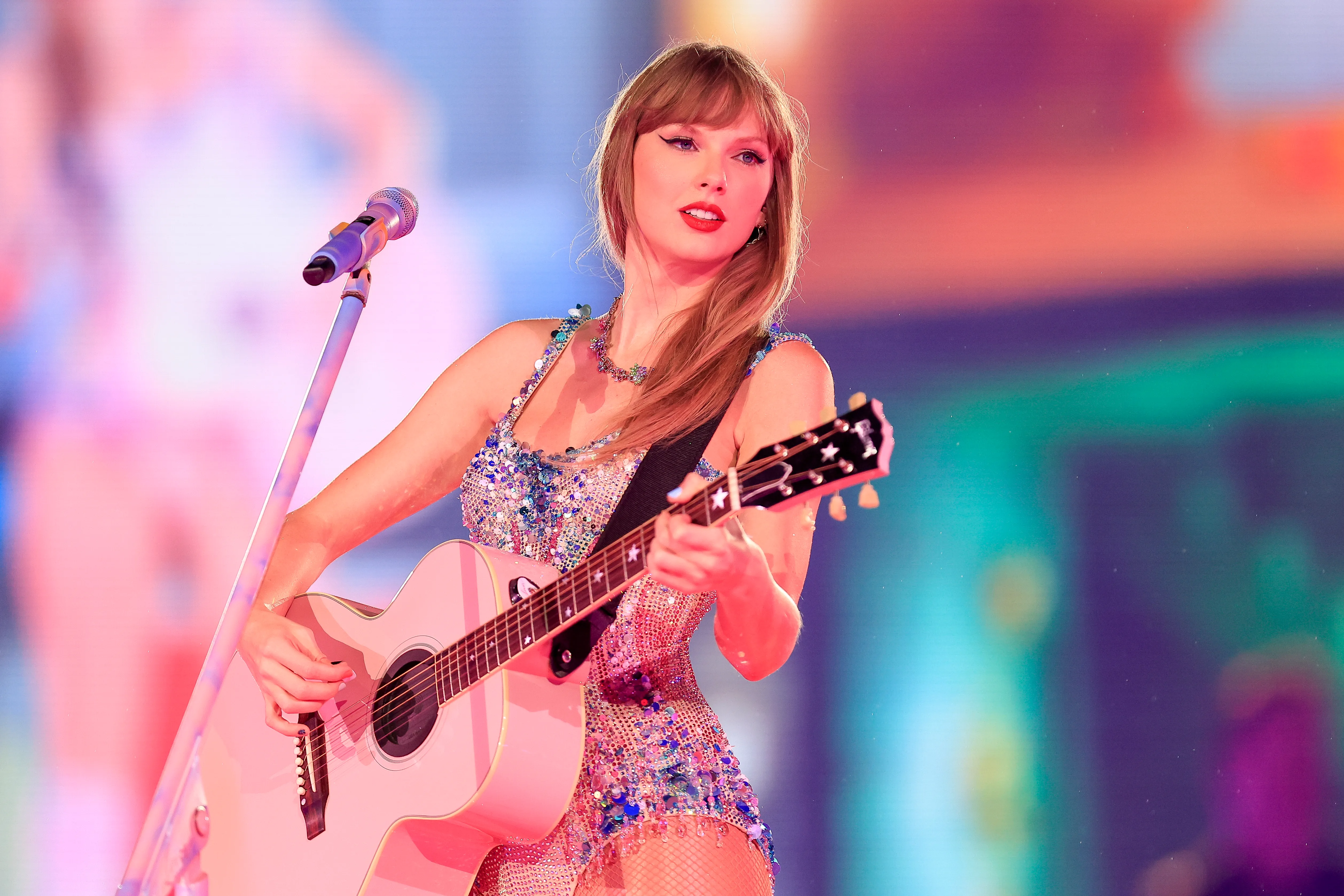 taylor swift was nominated at the 2024 golden globes