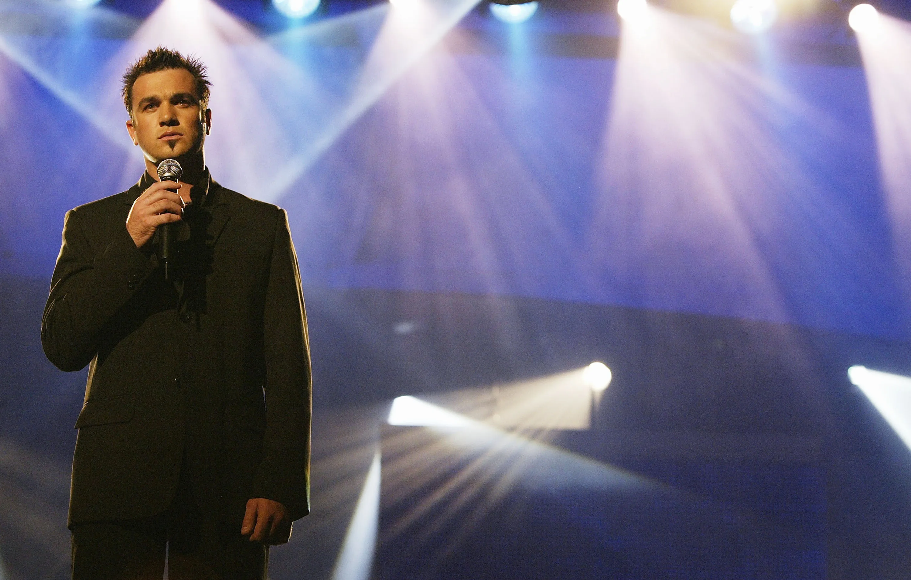 Australian Idol contestant Shannon Noll performing.