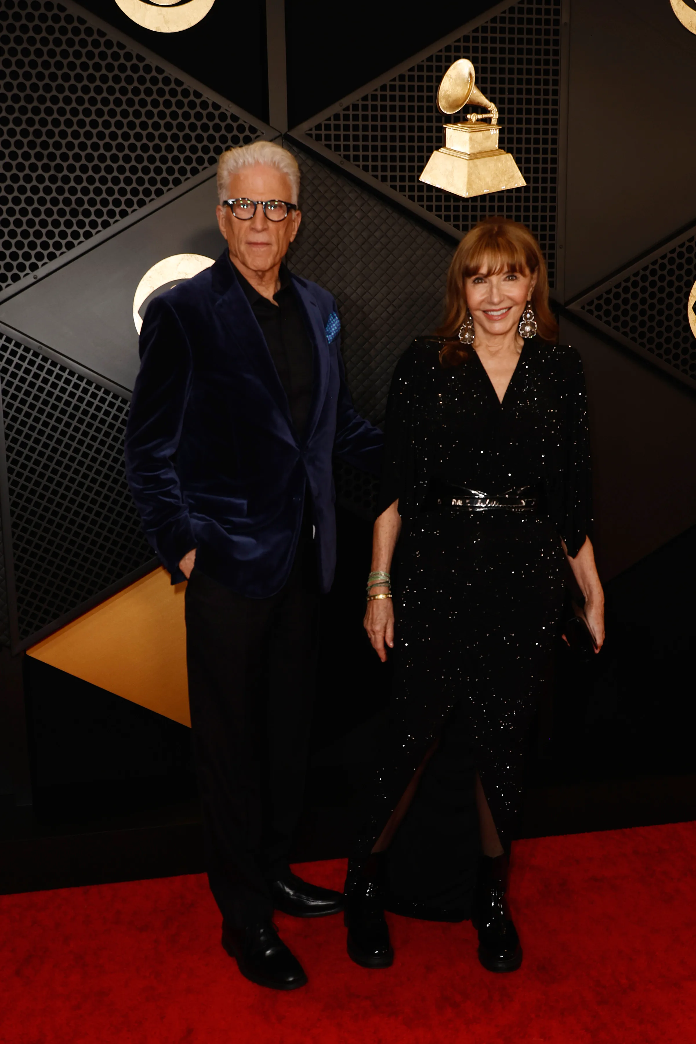 grammys red carpet ted danson mary steenburgen
