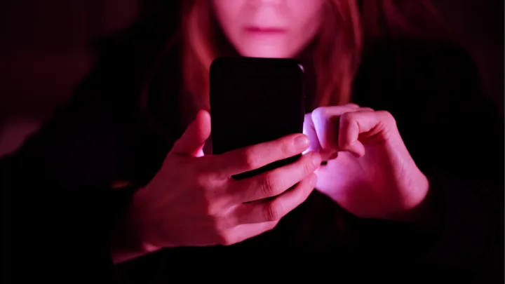 How to keep yourself safe when online dating